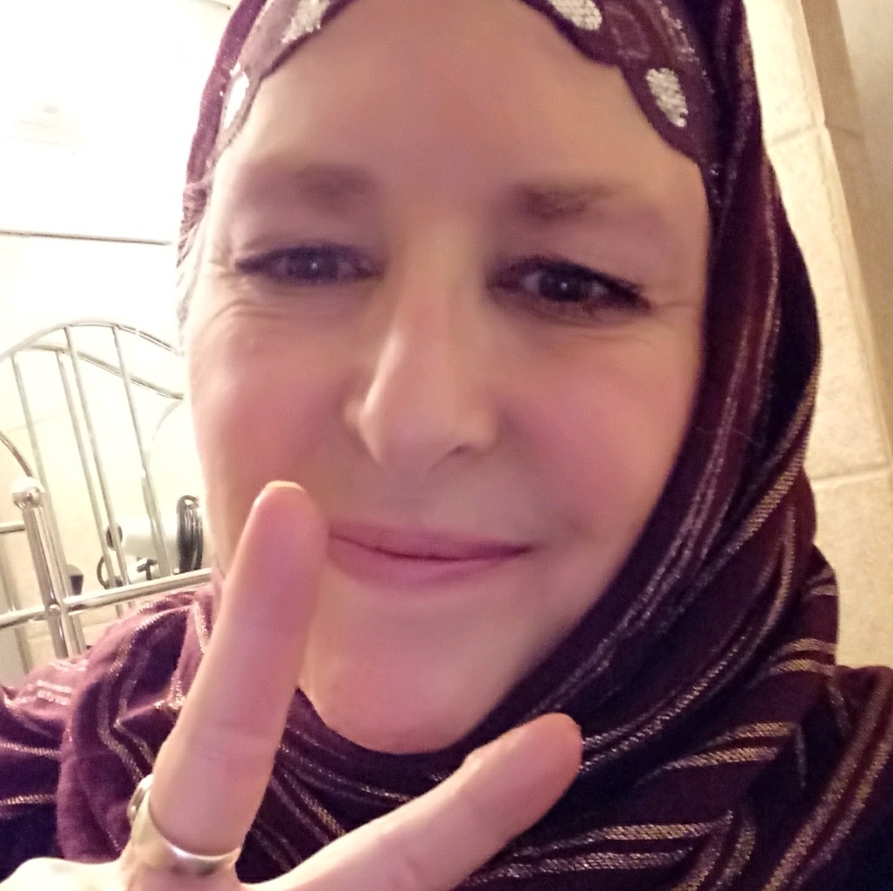 Meet your Posher, Sondy